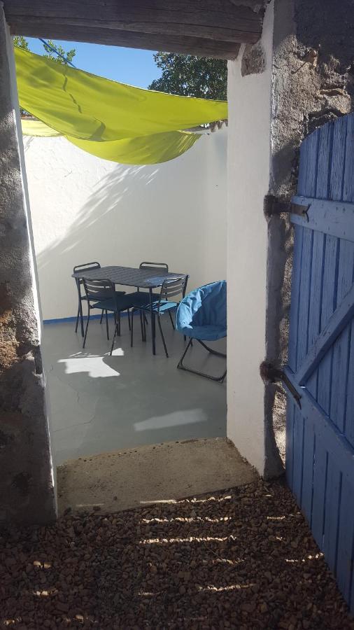 Gîte dans ancienne bergerie en pleine garrigue Fraissé-des-Corbières Extérieur photo